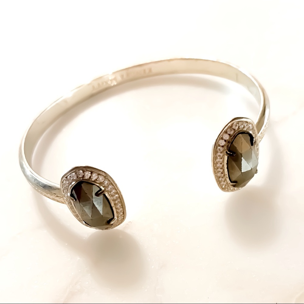 Elton cuff